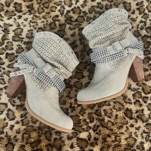 💎🤠 Rhinestone Boots Shiloh Cream Rhinestone Size 9 Cowgirl Cowboy Boot